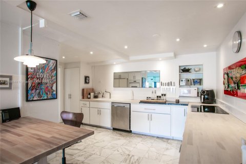 Copropriété à vendre à Miami, Floride: 1 chambre, 135.64 m2 № 1777704 - photo 6