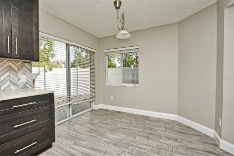 Casa en alquiler en Longwood, Florida, 3 dormitorios, 200.67 m2 № 1869848 - foto 7