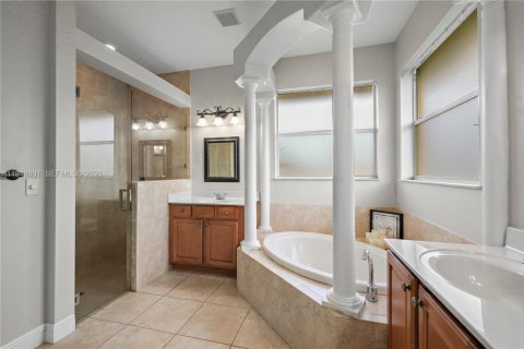 Снять в аренду виллу или дом в Порт-Сент-Луси, Флорида 3 спальни, 219.9м2, № 2006404 - фото 13