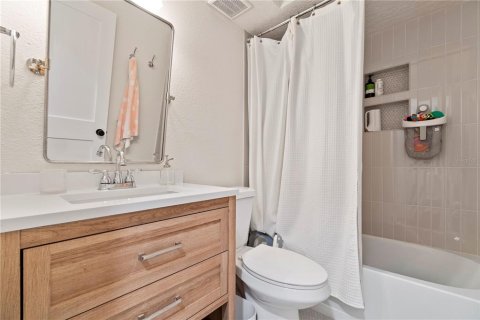 Villa ou maison à vendre à Orlando, Floride: 3 chambres, 177.54 m2 № 2156630 - photo 6