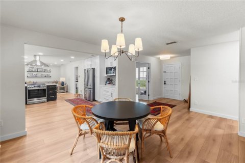 Villa ou maison à vendre à Orlando, Floride: 3 chambres, 177.54 m2 № 2156630 - photo 12