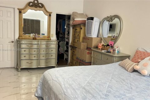 Townhouse in Pembroke Pines, Florida 2 bedrooms, 111.11 sq.m. № 1814386 - photo 27