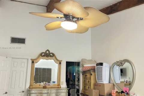 Townhouse in Pembroke Pines, Florida 2 bedrooms, 111.11 sq.m. № 1814386 - photo 29