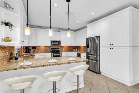 Villa ou maison à vendre à Weston, Floride: 6 chambres, 343.37 m2 № 2038613 - photo 17