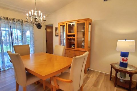 Villa ou maison à louer à Punta Gorda, Floride: 3 chambres, 185.62 m2 № 2322797 - photo 7