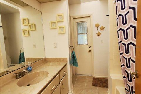 Villa ou maison à louer à Punta Gorda, Floride: 3 chambres, 185.62 m2 № 2322797 - photo 19