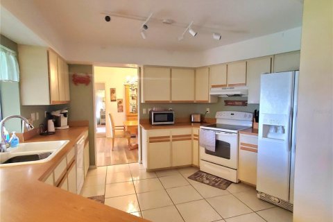 Villa ou maison à louer à Punta Gorda, Floride: 3 chambres, 185.62 m2 № 2322797 - photo 10