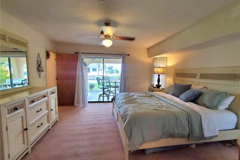 Villa ou maison à louer à Punta Gorda, Floride: 3 chambres, 185.62 m2 № 2322797 - photo 12