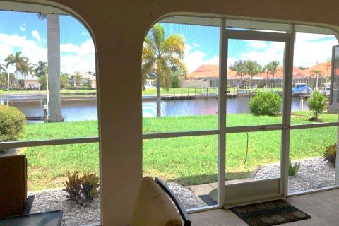 Villa ou maison à louer à Punta Gorda, Floride: 3 chambres, 185.62 m2 № 2322797 - photo 3