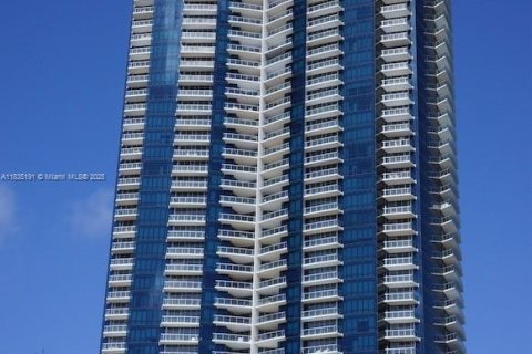 Copropriété à vendre à Sunny Isles Beach, Floride: 2 chambres, 138.15 m2 № 1936892 - photo 3