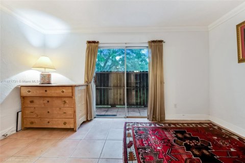 Condo in Pinecrest, Florida, 1 bedroom  № 1926392 - photo 6