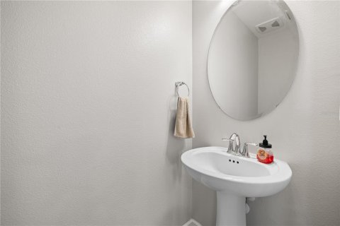 Townhouse in Orlando, Florida 3 bedrooms, 125.6 sq.m. № 2197172 - photo 11