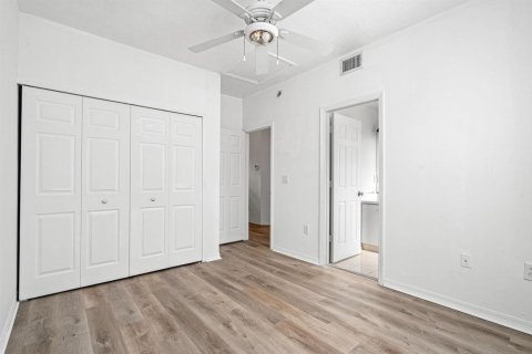 Copropriété à vendre à Miami Lakes, Floride: 3 chambres, 125.51 m2 № 2250174 - photo 12