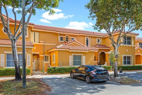 Condo à Miami Lakes, Floride, 3 chambres  № 2250174