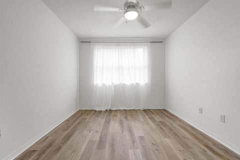 Copropriété à vendre à Miami Lakes, Floride: 3 chambres, 125.51 m2 № 2250174 - photo 14