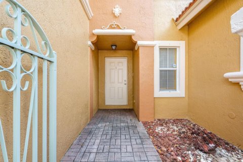Copropriété à vendre à Miami Lakes, Floride: 3 chambres, 125.51 m2 № 2250174 - photo 8