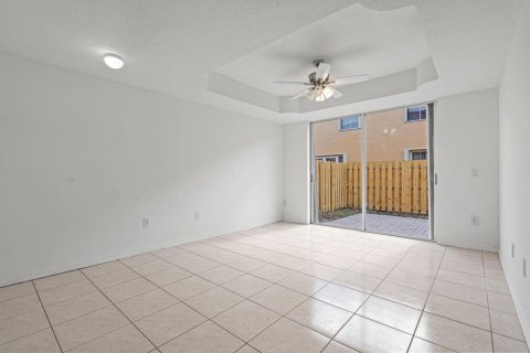 Copropriété à vendre à Miami Lakes, Floride: 3 chambres, 125.51 m2 № 2250174 - photo 23