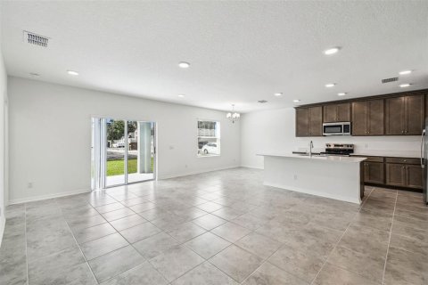 House in Hudson, Florida 3 bedrooms, 141.12 sq.m. № 1905654 - photo 15