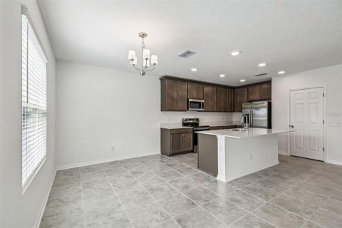 House in Hudson, Florida 3 bedrooms, 141.12 sq.m. № 1905654 - photo 14