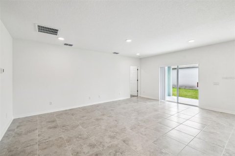 House in Hudson, Florida 3 bedrooms, 141.12 sq.m. № 1905654 - photo 16