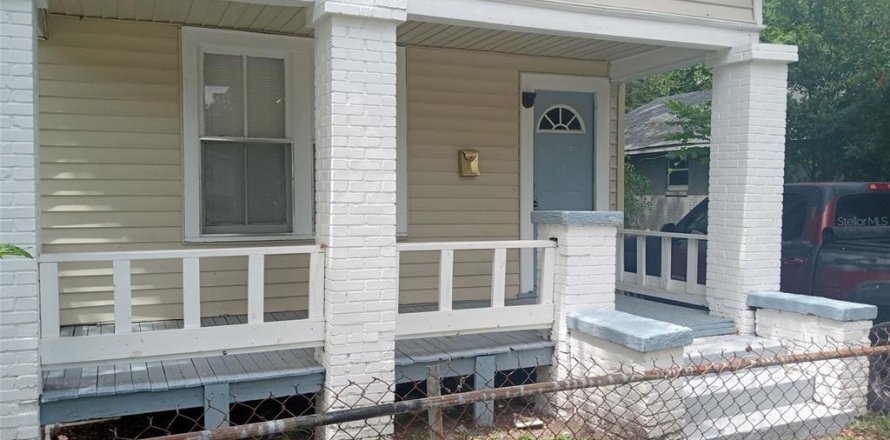 House in Jacksonville, Florida 3 bedrooms, 86.68 sq.m. № 1802086