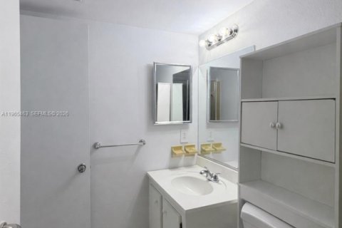 Copropriété à vendre à Margate, Floride: 2 chambres, 91.97 m2 № 2034105 - photo 6