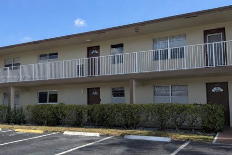 Condo à Margate, Floride, 2 chambres  № 2034105