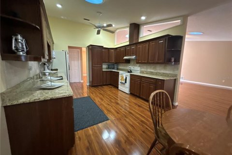 House in Palm Coast, Florida 3 bedrooms, 175.86 sq.m. № 2233105 - photo 12