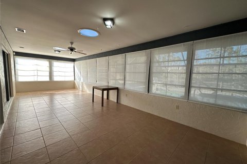 House in Palm Coast, Florida 3 bedrooms, 175.86 sq.m. № 2233105 - photo 30