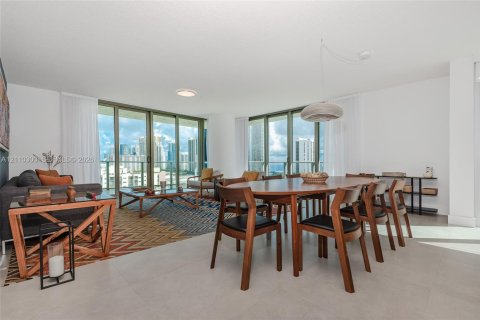 Copropriété à vendre à Sunny Isles Beach, Floride: 3 chambres, 175.77 m2 № 2426060 - photo 4