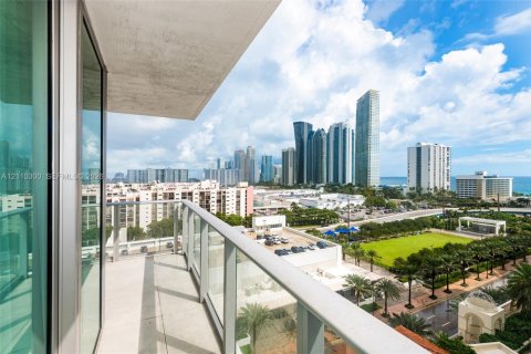 Copropriété à vendre à Sunny Isles Beach, Floride: 3 chambres, 175.77 m2 № 2426060 - photo 14