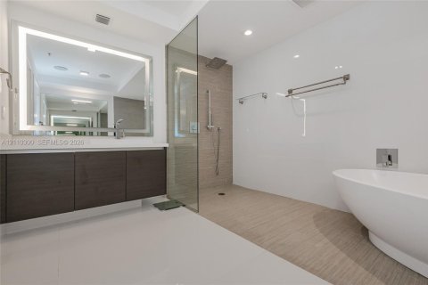 Copropriété à vendre à Sunny Isles Beach, Floride: 3 chambres, 175.77 m2 № 2426060 - photo 22