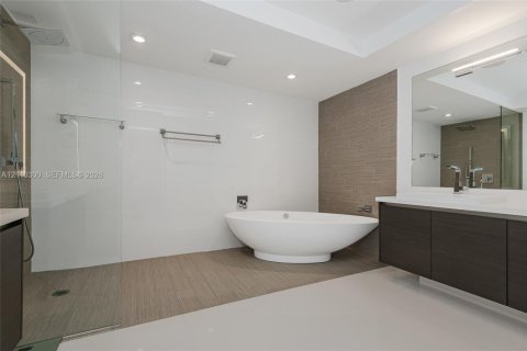 Copropriété à vendre à Sunny Isles Beach, Floride: 3 chambres, 175.77 m2 № 2426060 - photo 21