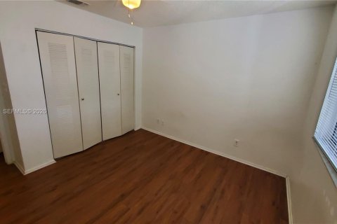 Apartment in Coral Springs, Florida 3 bedrooms, 121.24 sq.m. № 1999908 - photo 6