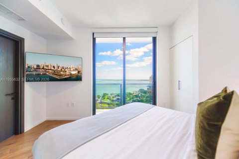 Condo in Miami, Florida, 1 bedroom  № 2019560 - photo 2
