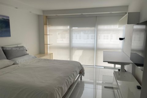 Купить кондоминиум в Санни-Айлс-Бич, Флорида 2 спальни, 91.79м2, № 2038143 - фото 11