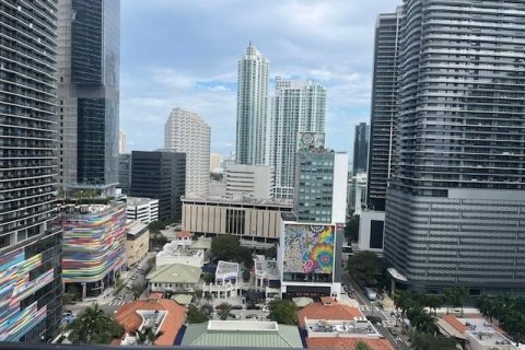 Condo in Miami, Florida, 1 bedroom  № 1216143 - photo 1