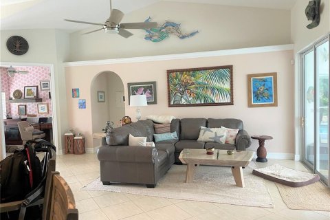 House in Rotonda, Florida 4 bedrooms, 217.76 sq.m. № 1514821 - photo 5