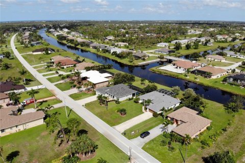 House in Rotonda, Florida 4 bedrooms, 217.76 sq.m. № 1514821 - photo 30