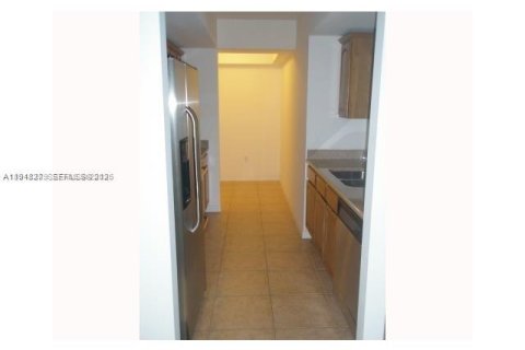Apartamento en alquiler en Miami, Florida, 2 dormitorios, 90.77 m2 № 2004327 - foto 7