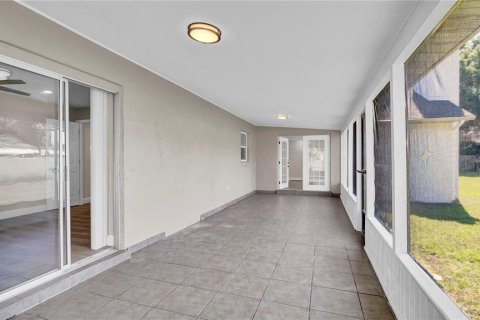House in Kissimmee, Florida 4 bedrooms, 149.57 sq.m. № 1718977 - photo 23