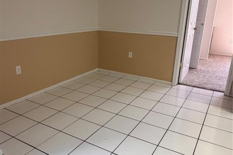 Touwnhouse à louer à Orlando, Floride: 2 chambres, 82.78 m2 № 2106678 - photo 5