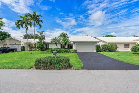 Villa ou maison à vendre à Boca Raton, Floride: 3 chambres, 154.03 m2 № 2020179 - photo 2