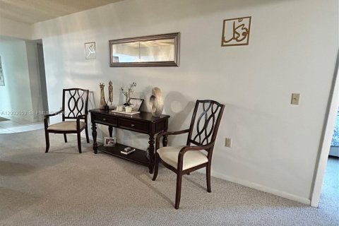 Condo in Davie, Florida, 2 bedrooms  № 2068223 - photo 4