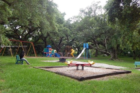 Condo in Davie, Florida, 2 bedrooms  № 2068223 - photo 15