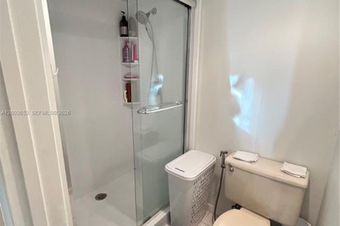 Condo in Davie, Florida, 2 bedrooms  № 2068223 - photo 7