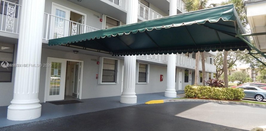 Condo in Davie, Florida, 2 bedrooms  № 2068223