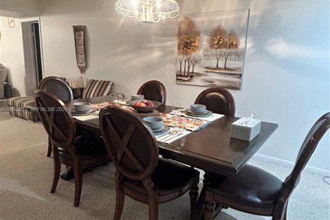 Condo in Davie, Florida, 2 bedrooms  № 2068223 - photo 3