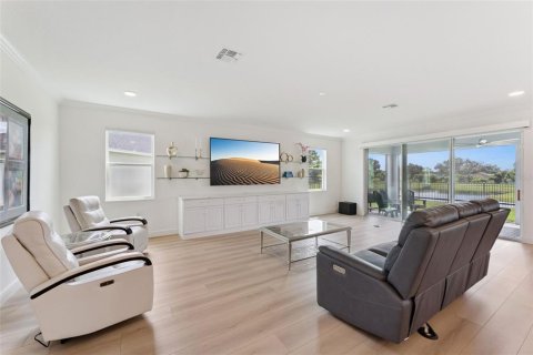 Villa ou maison à vendre à Oviedo, Floride: 6 chambres, 464.88 m2 № 2354520 - photo 17