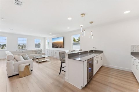 Villa ou maison à vendre à Oviedo, Floride: 6 chambres, 464.88 m2 № 2354520 - photo 30